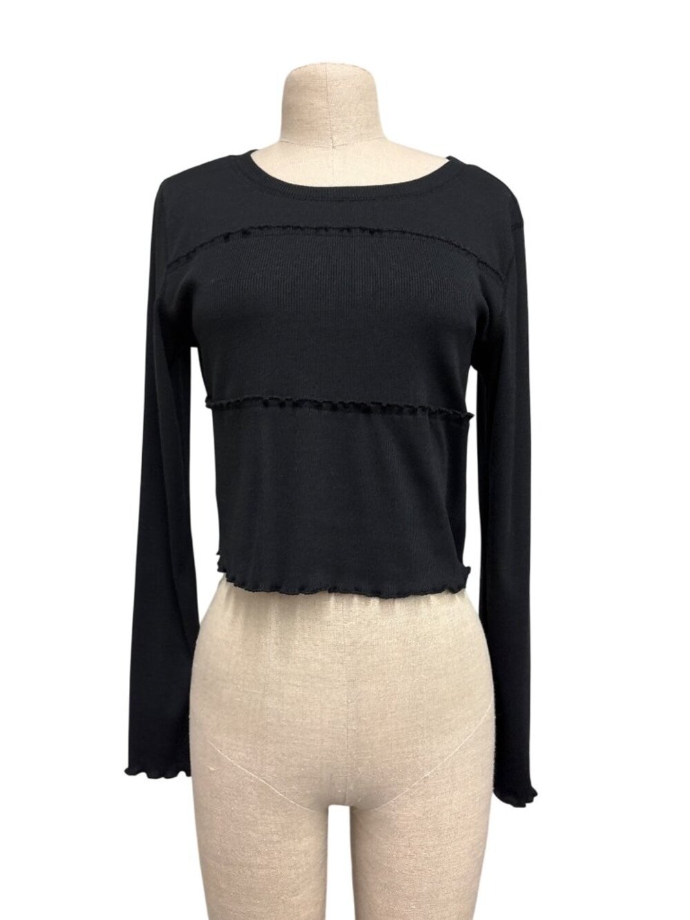 Loveriche Black Ribbed Long Sleeve Crop Top With Lettuce Hem Detailing Size Smal